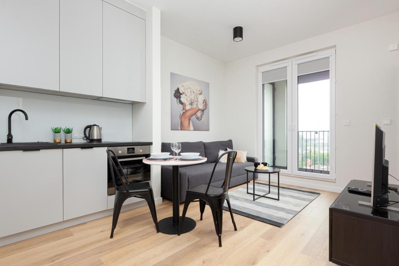 Apartments Business Center Wola Ordona By Renters Варшава Экстерьер фото