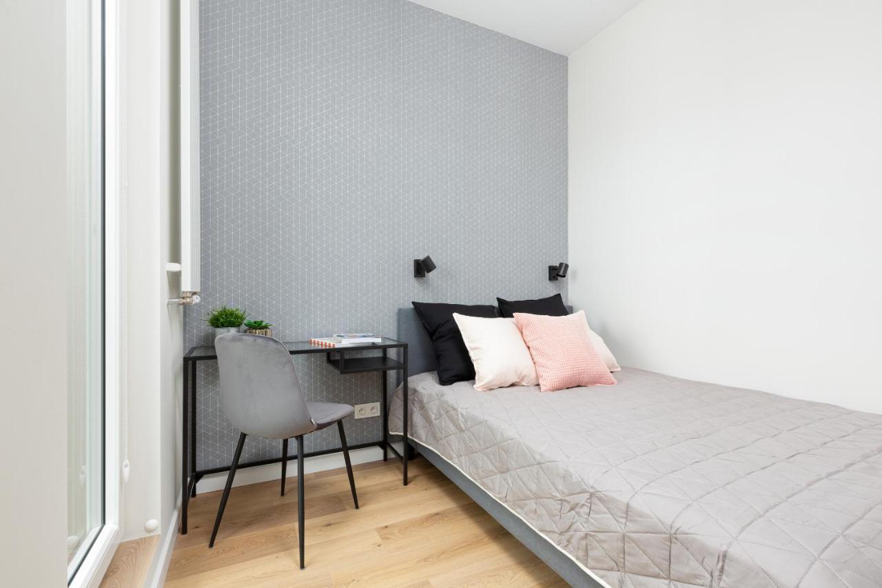 Apartments Business Center Wola Ordona By Renters Варшава Экстерьер фото