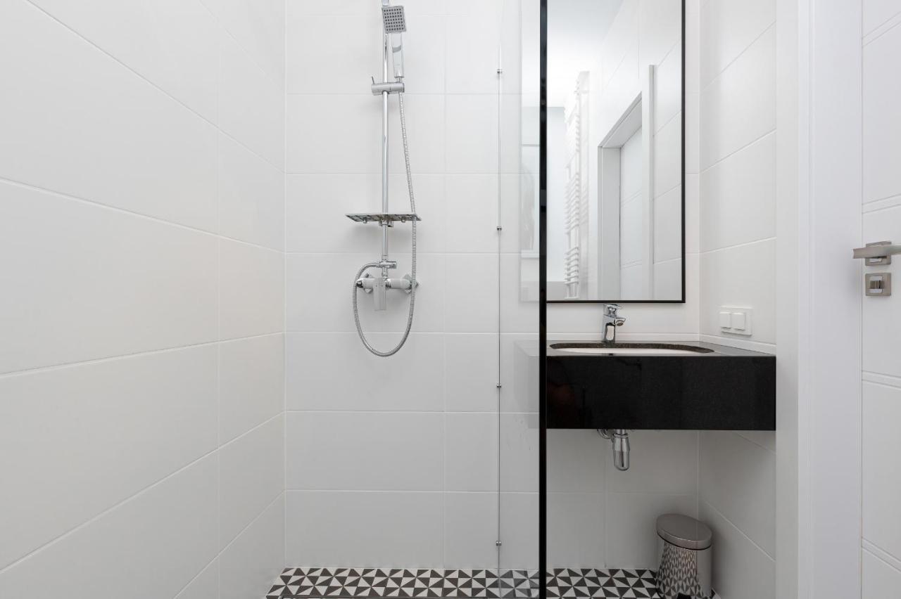 Apartments Business Center Wola Ordona By Renters Варшава Экстерьер фото